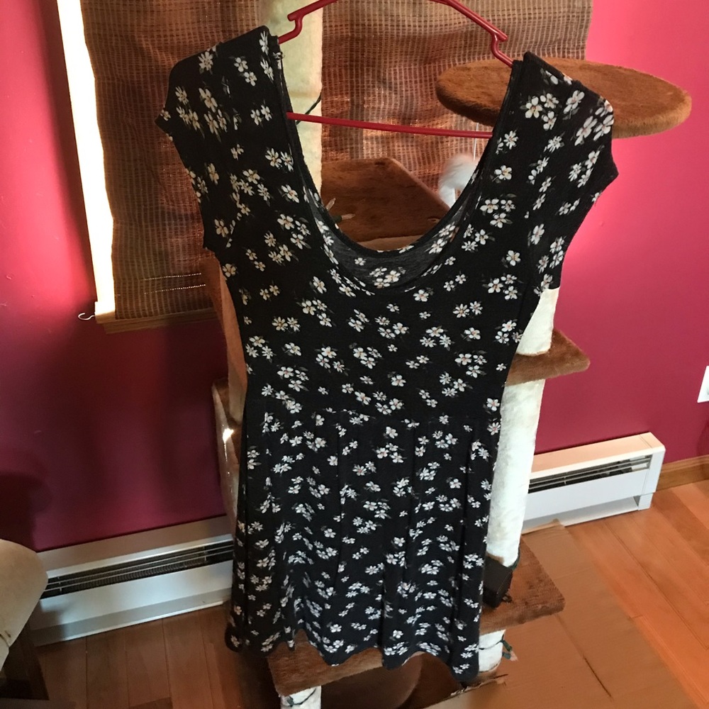 Mini daisy dress